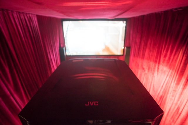 Проектор для домашнего кинотеатра jvc-x7000
