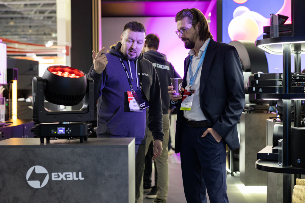 exell 2.jpg exell 2.jpg