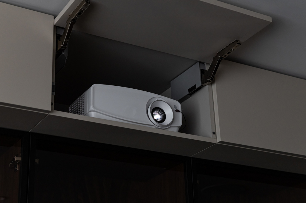 JY7A3026-2.jpg JY7A3026-2.jpg