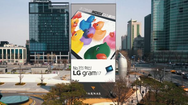 LG-LED-Digital-Signage-01-600x337.jpg