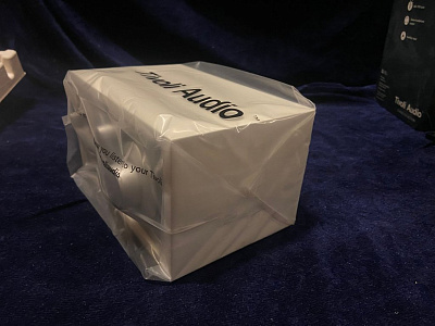 Радиоприемник Tivoli Model One Цвет: Белый [White]