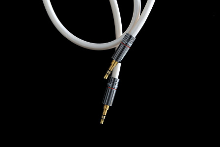 Межблочный кабель Atlas  Element 0.5 м [разъем 3,5 мм - 3,5 мм]