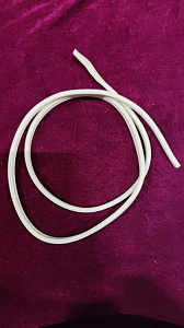 Плоский двужильный акустический кабель в нарезку  Van den Hul The Arctic. Цвет оплетки белый. Цена за 1 метр.