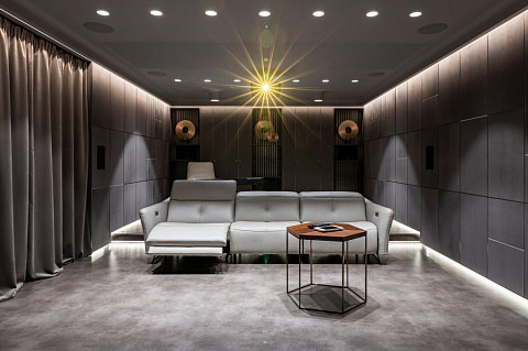 Проект Oasis Cinema от Hi-Tech House: домашний кинозал как часть зоны отдыха