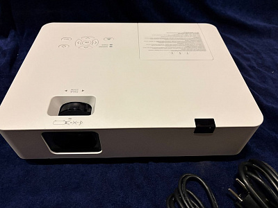 Инсталляционный проектор Exell CV205X Инсталляционный проектор Exell CV205X