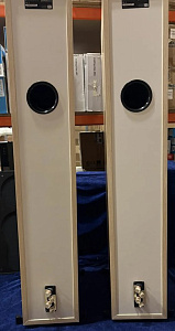 Напольная акустическая система Wharfedale Diamond 12.4 Цвет: Светлый дуб [LIGHT OAK]