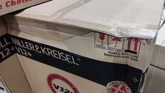 Активный сабвуфер M&K Sound V12+. Цвет: Матовый черный [Black Satin/Black Cloth]