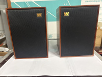 Полочные акустические системы Wharfedale Denton 85th Anniversary. Цвет: Красное дерево [Mahogany red]