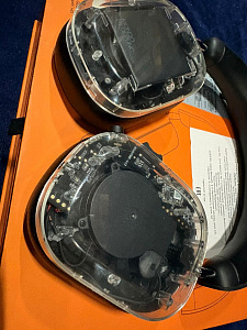 Полноразмерные Bluetooth наушники Mondo by Defunc, цвет - прозрачный