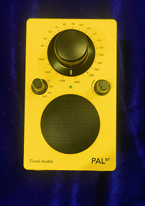 Портативный радиоприемник Tivoli PAL BT Цвет: Желтый [Yellow]