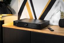 Комплект стереоусилитель Phaze Audio VOLT Цвет: Чёрный [Black] + проигрыватель виниловых дисков Phaze Audio Diana MK2 Цвет: Чёрный [Shadow black]