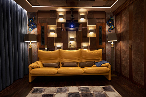 «Новая история» от «СТАУДИ»: скрытый кинозал в квартире