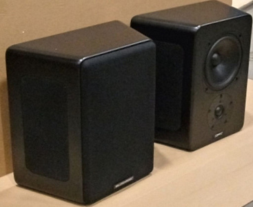 Трипольные акустические системы M&K Sound S300T.  Цвет: Черный   Пара