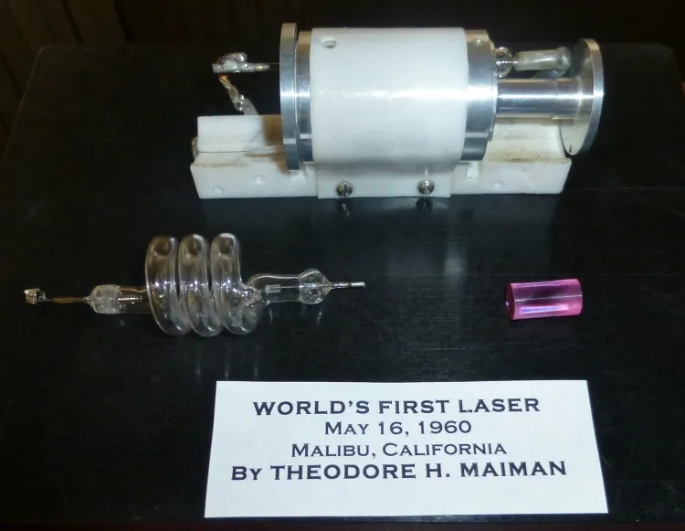 World's_first_laser_out_of_case.jpg World's_first_laser_out_of_case.jpg