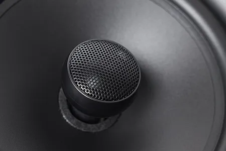 Встраиваемая акустическая система M&K Sound IC80 Miller&Kreisel. Гриль круглый. Цвет: Белый [White]