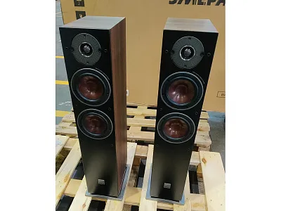 Напольная акустическая система DALI OBERON 5 Цвет: Тёмный орех[DARK WALNUT]