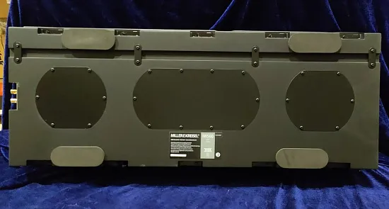 Встраиваемая акустическая система M&K Sound IW500, в корпусе