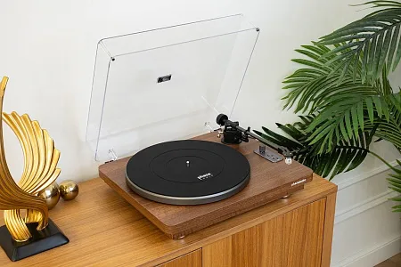 Комплект стереоусилитель Phaze Audio VOLT + проигрыватель виниловых дисков Phaze Audio Diana MK2 Цвет: Орех [Walnut]
