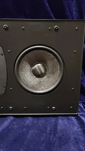 Встраиваемая акустическая система M&K Sound IW500, в корпусе
