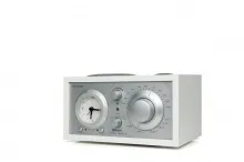 Радиоприемник с часами Tivoli Model Three BT Цвет: Белый [White]
