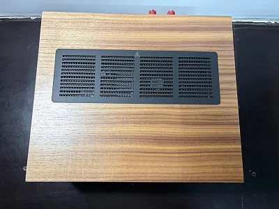 Интегральный усилитель Leak Stereo 130 Цвет: Орех [WALNUT]