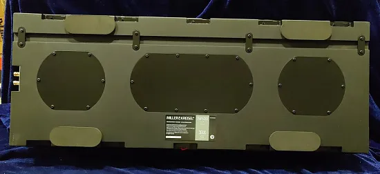 Встраиваемая акустическая система M&K Sound IW500, в корпусе Встраиваемая акустическая система M&K Sound IW500, в корпусе